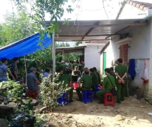 Bé trai 5 tuổi cùng cha tử vong trong tư thế treo cổ