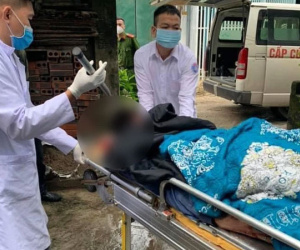 Nam thanh niên ở Quảng Ninh bị chém, dao vẫn găm ở đầu là do 'bênh người yêu của bạn'