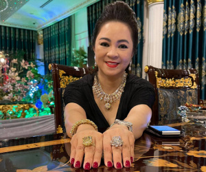 Nữ streamer 50 tuổi Nguyễn Phương Hằng có khối tài sản thế nào mà phải 'vay nợ ngân hàng 300 tỷ'?
