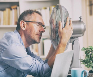3 bộ phận đổ mồ hôi không rõ nguyên nhân bạn đừng 'ngó lơ': Không phân biệt nam nữ, đều cần kiểm tra sức khỏe ngay