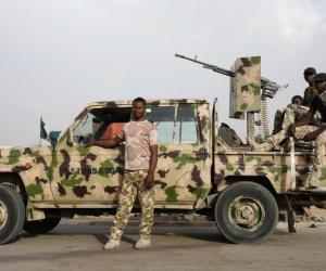 Nhà tù Nigeria bị đột kích, hơn 800 tù nhân trốn thoát