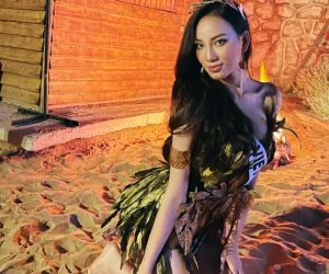 Ái Nhi hóa nữ thần Hi Lạp khi tham gia đêm tiệc Halloween tại Miss Intercontinental