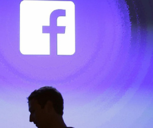 Mark Zuckerberg vừa cho 2,9 tỷ người dùng lý do để xóa Facebook