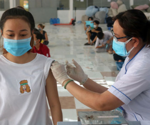 Củ Chi tiêm vaccine Covid 1.500 trẻ, quận 1 mở hai điểm tiêm từ ngày mai