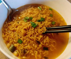 Một trường hợp 8 tuổi bị sốc phản vệ sau khi ăn mì tôm: BS chỉ cách nhanh nhất cứu mạng người bệnh