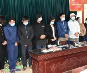 Triệt phá đường dây đánh bạc hơn 10 tỷ đồng, có sự tham gia của nhiều cán bộ