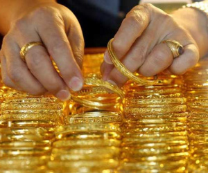 Giá vàng cuối tuần giảm nhẹ, người Việt tiêu thụ 3 tấn vàng trong quý 3