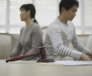 Vợ kém 20 tuổi bỏ trốn sau ngày cưới, chồng kiện đòi 5 tỷ tiền quà