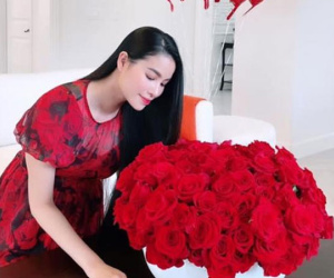 Hoa hậu Phạm Hương đăng ảnh chụp bên trong biệt thự tại Mỹ, nhìn đã thấy 'toát ra mùi tiền'