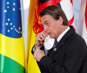 Phóng viên bị đánh khi đưa tin về tổng thống Brazil Jair Bolsonaro ở hội nghị G20