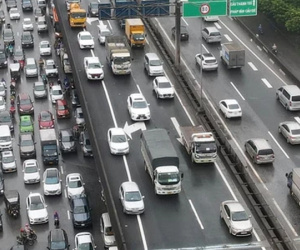 Ảnh: Vành đai 3 ùn tắc hơn 6 km mặc dù đã qua giờ cao điểm