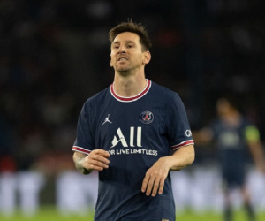 Video gây sốc: Messi đứng im như tượng, không nhúc nhích dù PSG đang tấn công