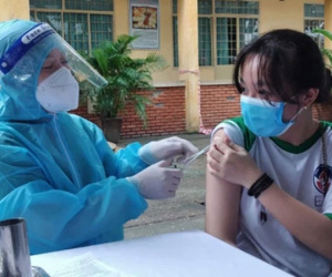 Không được phép tiêm cho trẻ em chưa đủ 12 tuổi