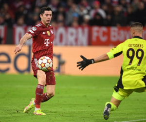 Lewandowski lập hat-trick, Bayern Munich thẳng tiến vòng 1/8 Champions League