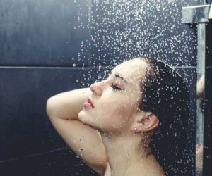 Tắm mùa lạnh mà làm việc này thì dễ đau đầu, trúng gió, cảm mạo cực kỳ nguy hiểm