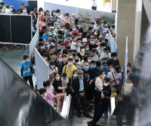 Hàng nghìn người chen chúc đi tàu Cát Linh - Hà Đông: Lãnh đạo Metro Hanoi nói gì?