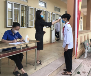 Hình ảnh học sinh Ba Vì náo nức quay trở lại trường học sau 6 tháng nghỉ tránh dịch