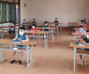Lớp học đặc biệt trong khu cách li tập trung