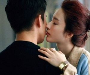 Kiểu phụ nữ thích ngoại tình, dù ở độ tuổi nào cũng dễ 'thay lòng đổi dạ'