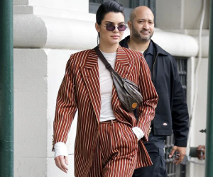 Học sao Hollywood diện suit kẻ không lo già mà còn ghi điểm sành điệu