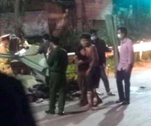 Xe máy chạy ngược chiều đâm nhau trong đêm, 2 học sinh tử vong