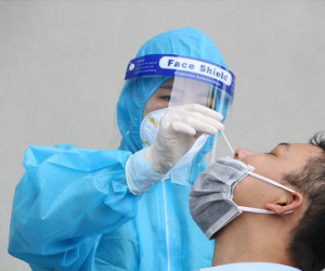 Từ 10/11, giá test nhanh Covid-19 mức tối đa 109.700 đồng/xét nghiệm