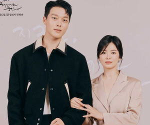 Dân tình ngỡ ngàng khi 'tình trẻ' kém 12 tuổi xuất hiện trong buổi họp báo cùng Song Hye Kyo