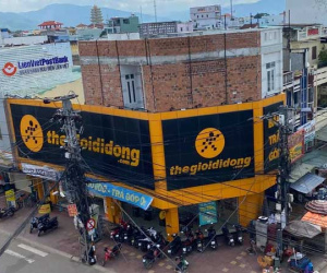 Thế Giới Di Động chính thức lên tiếng vụ bị chủ nhà 'tố' trả mặt bằng như 'đống hoang tàn'