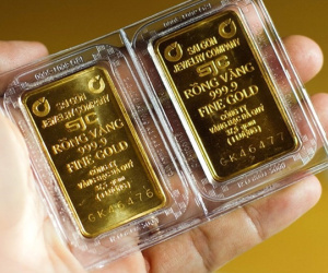 Vàng SJC tiến sát mức 59,5 triệu đồng/lượng