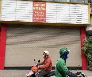 Chủ ép tăng tiền nhà, khách bực bỏ đi: Đôi bên cắn răng chịu thiệt trăm triệu