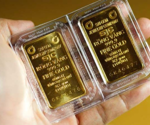 Giá vàng SJC vượt 60 triệu đồng/lượng, thiết lập kỷ lục mới