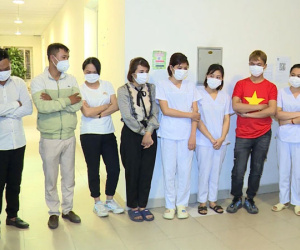 Số tiền nhóm nhân viên phòng khám bán phiếu xét nghiệm Covid-19 giả ở sân Mỹ Đình thu lời