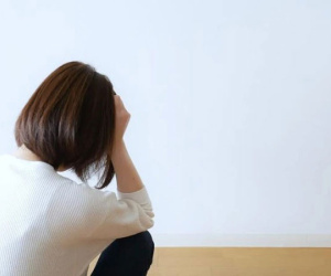 Nữ sinh nhận hơn 70 triệu tiền chu cấp mỗi tháng, suy sụp khi biết thân phận của 'cha nuôi'