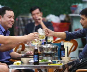 Sở Công thương TP.HCM kiến nghị tất cả hàng quán được phục vụ rượu bia nhưng đóng cửa trước 21h