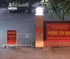 8 ca nghi mắc Covid-19 chưa rõ nguồn lây, phong tỏa trụ sở UBND phường ở Hà Nội