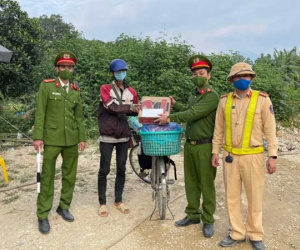 Thanh niên đạp xe gần 2.000km từ Sóc Trăng ra Tuyên Quang tìm việc làm