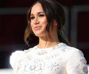 Lộ tin nhắn của Meghan 'tố' hoàng gia Anh 'liên tục mắng mỏ' Harry
