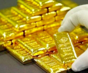 Giá vàng tăng 'điên cuồng', người mua lãi chồng lãi chỉ trong nửa tháng