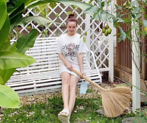 Giữa lùm xùm mượn nhà 'sống ảo', Vy Oanh bất ngờ khoe khéo biệt thự triệu đô được ông xã tặng, chứng minh tiềm lực kinh tế 'không phải dạng vừa'
