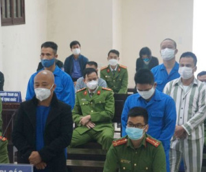 Đường 'Nhuệ' khai lan man, kể về các buổi các buổi liên hoan, bữa tiệc và bảo kê hỏa táng vì thương nhà có người mất