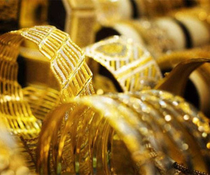 Giá vàng hôm nay 19/11: Dừng tăng, treo trên đỉnh cao