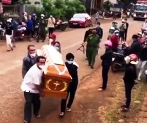 Vụ mang quan tài đi đòi nợ: Nhiều nạn nhân rơi vào cảnh bi đát, con cái đi học không có tiền, giống như người đi xin ăn hàng ngày