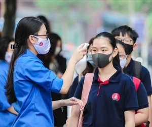 Hà Nội cho học sinh lớp 9 tại 17 huyện, thị xã đi học trực tiếp từ 22/11