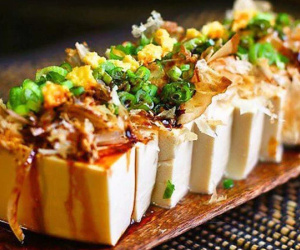 'Món ăn trường thọ' không bao giờ thiếu trong mâm cơm người Nhật, chợ Việt bán đầy chỉ 5000 đồng/miếng