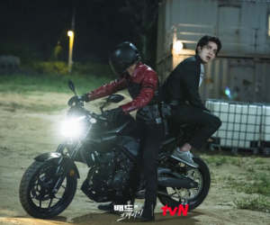 Dẹp bỏ hình tượng nam thần 'ngầu lòi', Lee Dong Wook hóa 'thánh hề' trong 'Bad And Crazy'