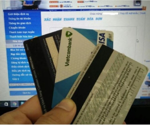 Thẻ ATM từ sẽ bị 'khai tử' sau 31/12/2021