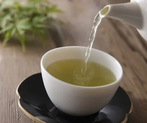 6 loại nước tuyệt đối không uống chung với thuốc: Mất tác dụng, khiến bệnh nặng thêm
