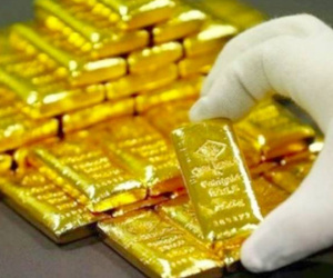 Vàng SJC bật tăng qua vùng 60,1 triệu đồng/lượng, vàng thế giới rơi vào tình trạng bán tháo hoảng loạn