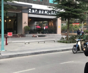 Vụ rơi từ tầng cao chung cư Hà Nội tử vong: Nạn nhân khoảng 70 tuổi, rơi từ tầng 23