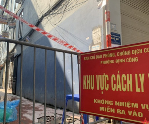 4 quận Hà Nội chưa cách ly F1 tại nhà: 3 thế hệ sống ở nhà 10m2, có F0 thì… khủng khiếp